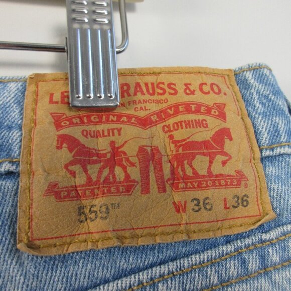 Levi's 559 Men's Relaxed Straight Leg Jeans 36 Blue Cotton Light Wash Denim 876 - Picture 3 of 13